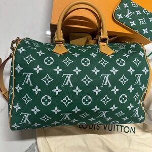 Louis Vuitton Speedy P9 Bandoulière 40 Handbag Purse